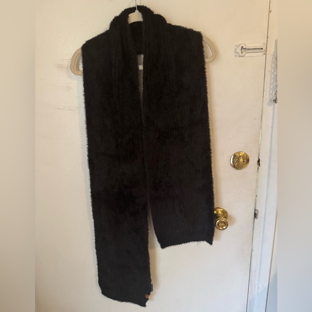 Cole Haan GrandSeries Black Knit Faux Fur Scarf – One Size